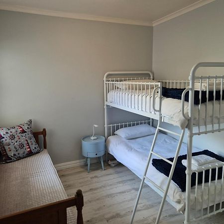 Sage At Whale Cove - Sea Facing Apartment De Kelders Esterno foto