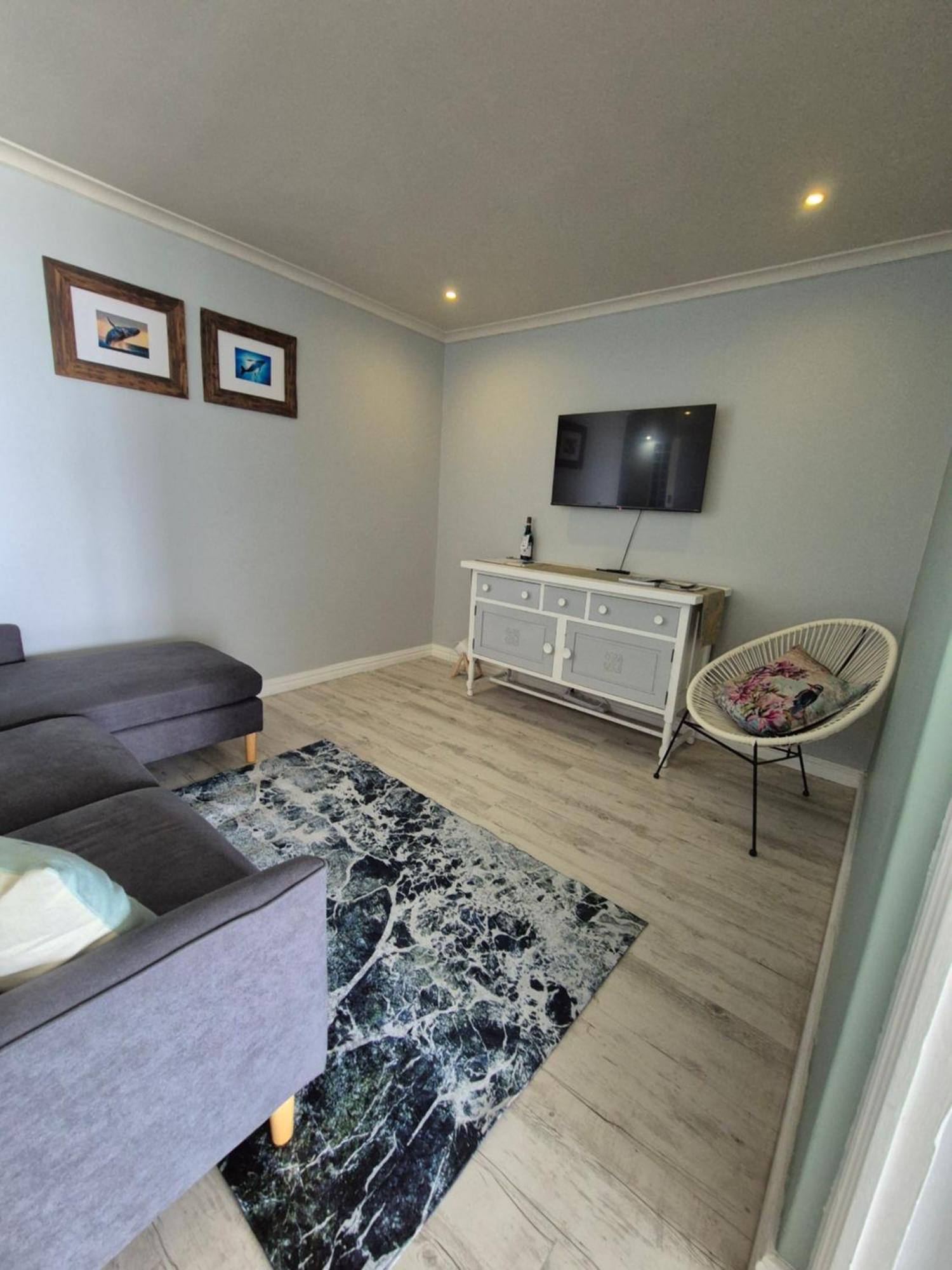 Sage At Whale Cove - Sea Facing Apartment De Kelders Esterno foto